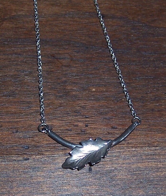 Dainty Silver Color Necklace w/ Bar & Leaf – 14-3/4″ chain – No mark #N320