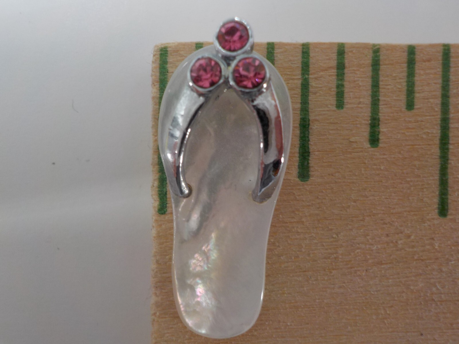 Small Jeweled Charm Pearl Color Sandal with Pink Faux Diamonds Slipper Flip Flop