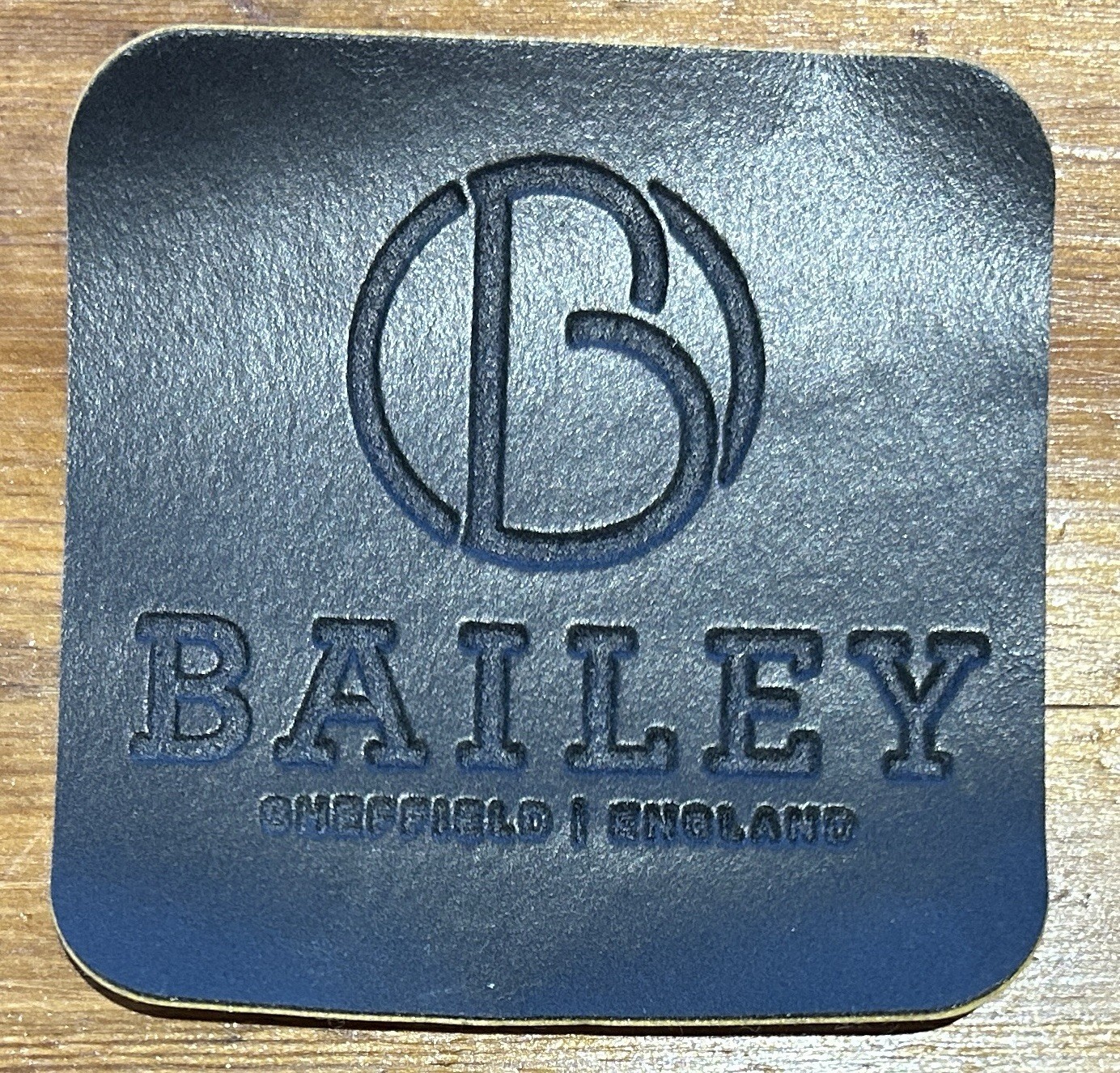 BAILEY OF SHEFFIELD-Stainless Steel CABLE Bracelet & Pendant Converter Necklace