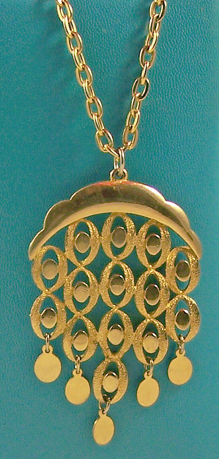 Waterfall Style Bib Necklace Goldtone Chain Filigree Oval Dangle Links 23″ Long