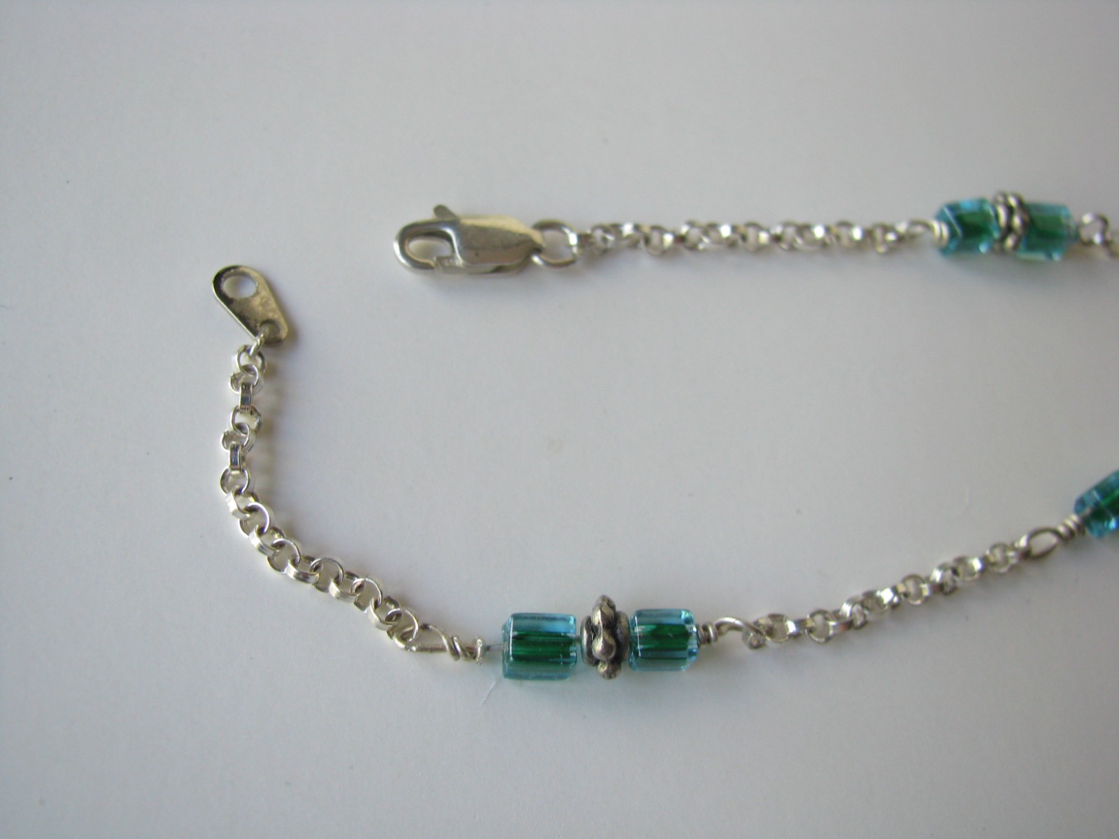 6.5″in Sm Bracelet Chain Blue Green Glass Beads w/ Sterling Silver Lobster Clasp