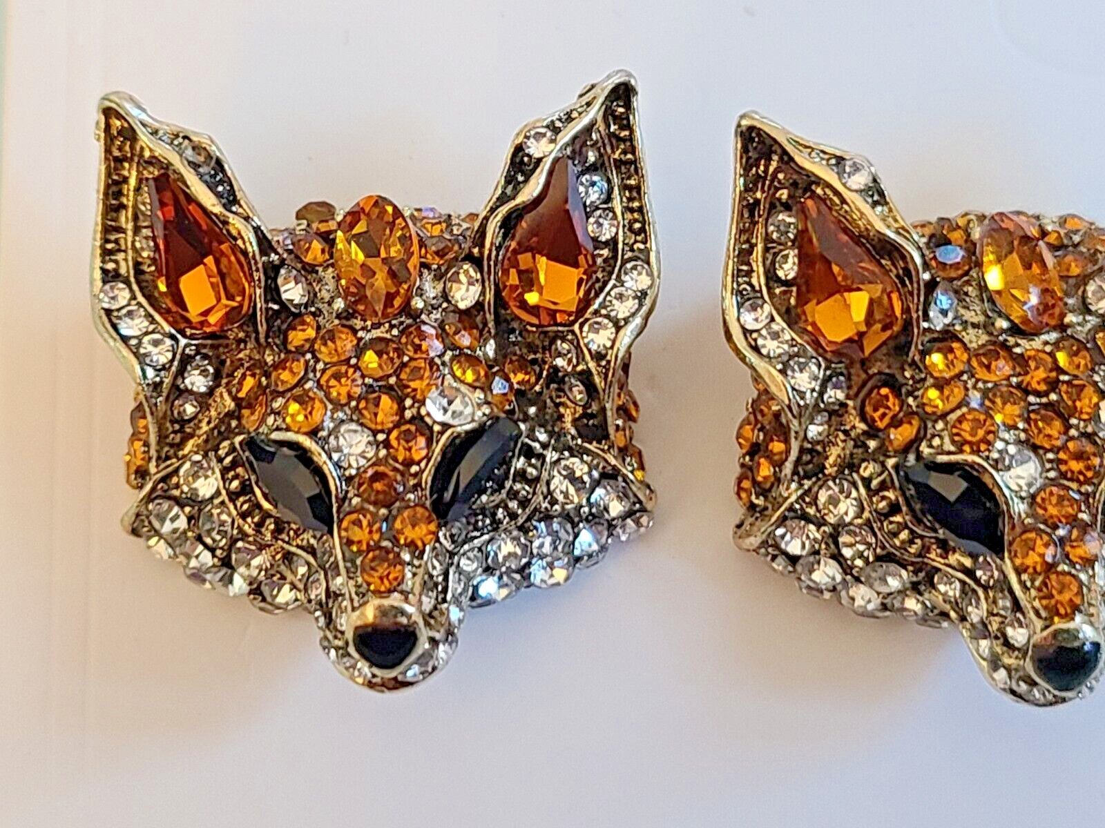1.25″ WOWSER DREJEW DESIGNER STYLE FOX HEAD CRYSTAL RHINESTONE EARRINGS