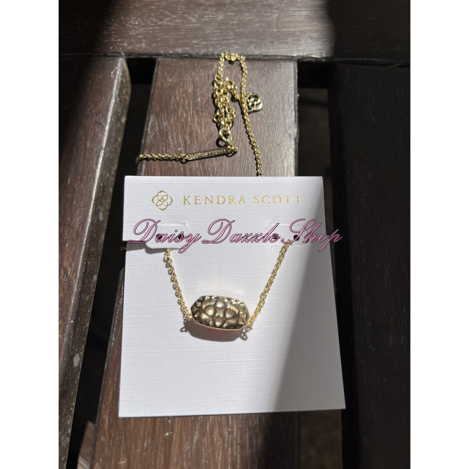 🎀Kendra Scott Elisa Oval Pendant Short Necklace in Azalea Illusion Gold New✨