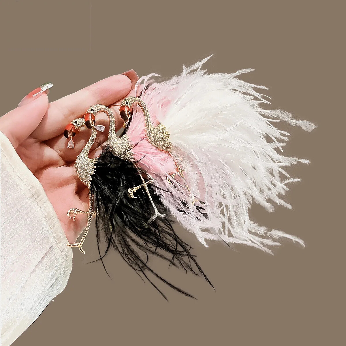 Elegant Women Fashion Feather Flamingo Badges Pin Animal Classic Brooch Jewelry
