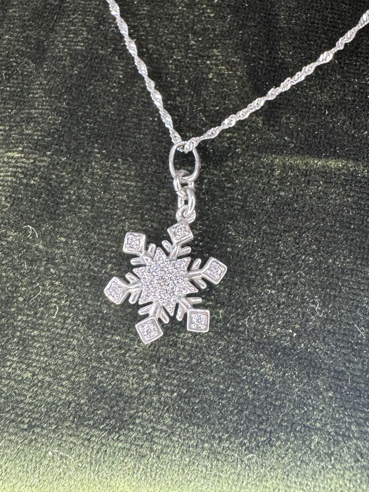 925 Italy Crystal Pavé Snowflake Charm Pendant Necklace Rope Chain Lobster 18”