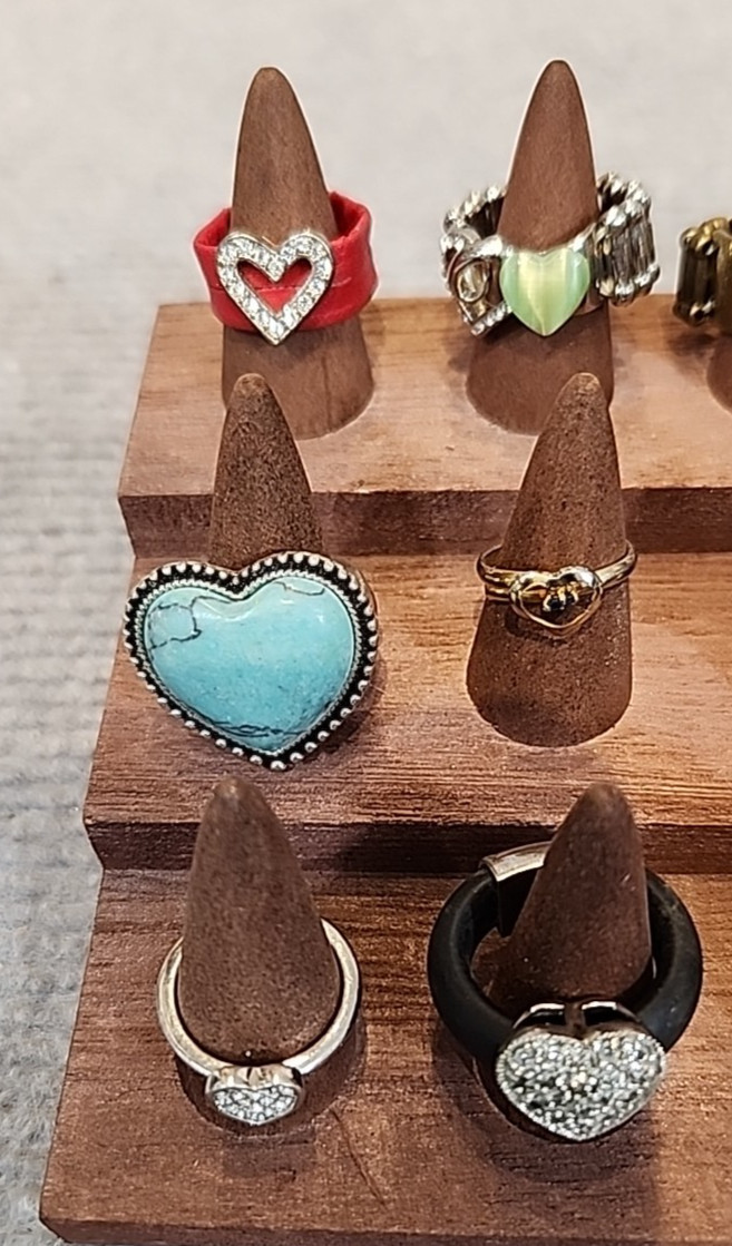 Jewelry 18 Heart Rings Adjusts Sized Stretch See Description Lot #152