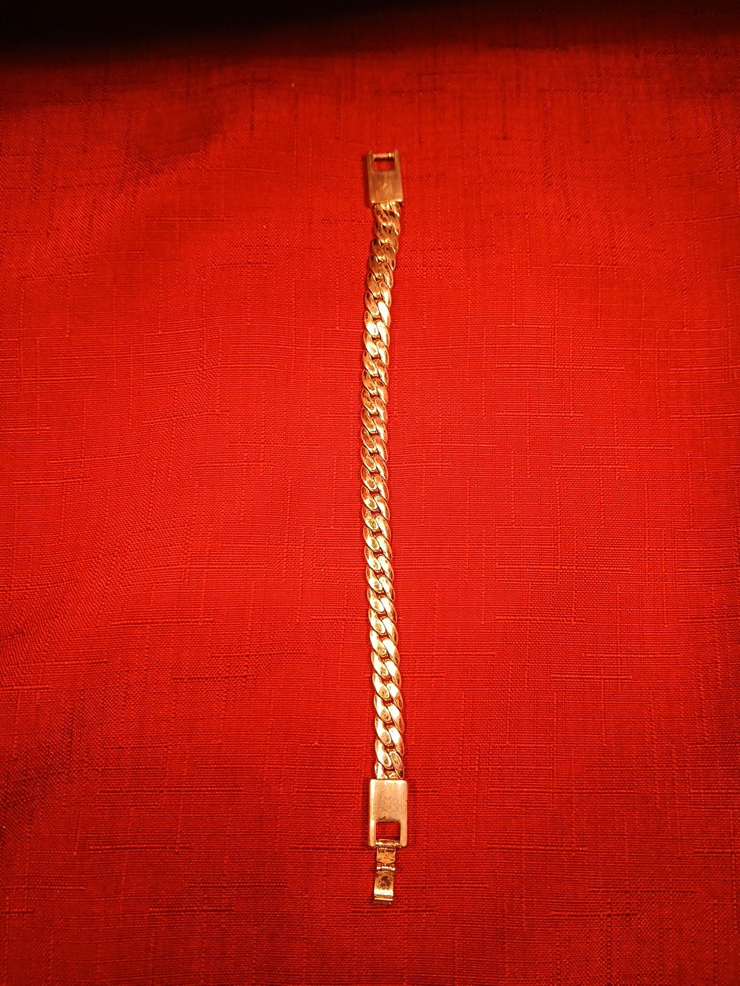 Silver Cuban Stile Brazalet Whit Rodium Plate.