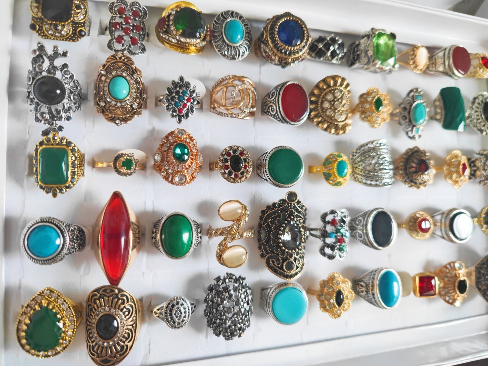 Wholesale 50pcs Lot Vintage Crystal Stone Mix Style Metal Jewelry Ring Men Women