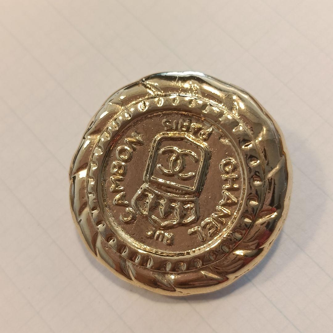 Chanel Earrings with stamp, no accessories