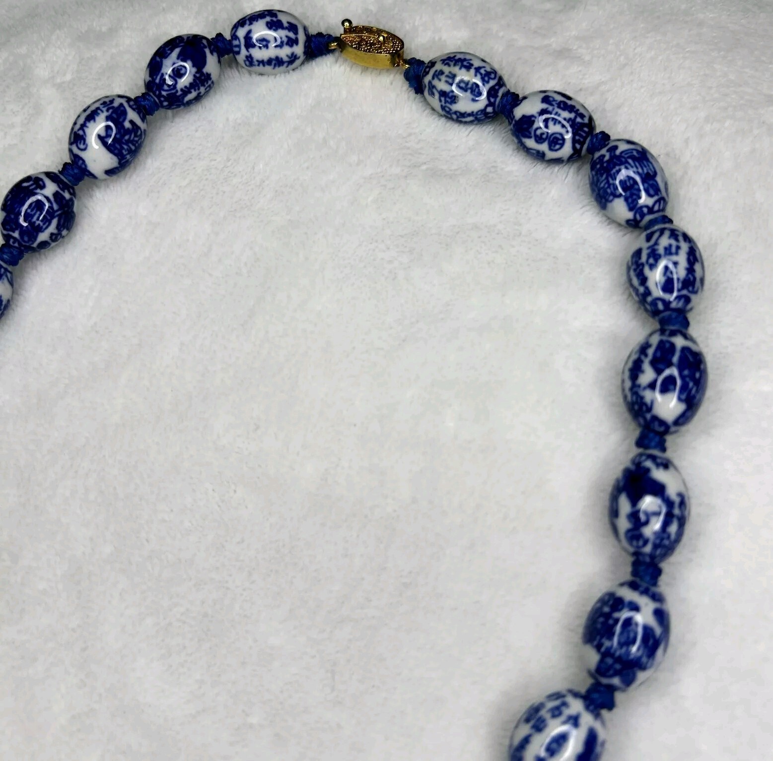 Vintage Blue & White Porcelain Hand Knotted Beaded Necklace 26in Chinese Export