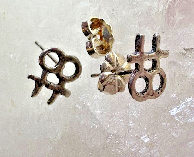 Double Venus symbol 92.5 posts Lesbian LGBTQ Goddess Handmade by JKL 848