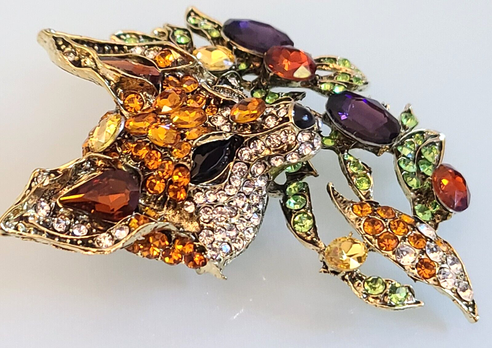 WOWSER HIGHLY DIMENSIONAL DESIGNER STYLE UNSIGNED MULTICOLORED FOX BROOCH PIN