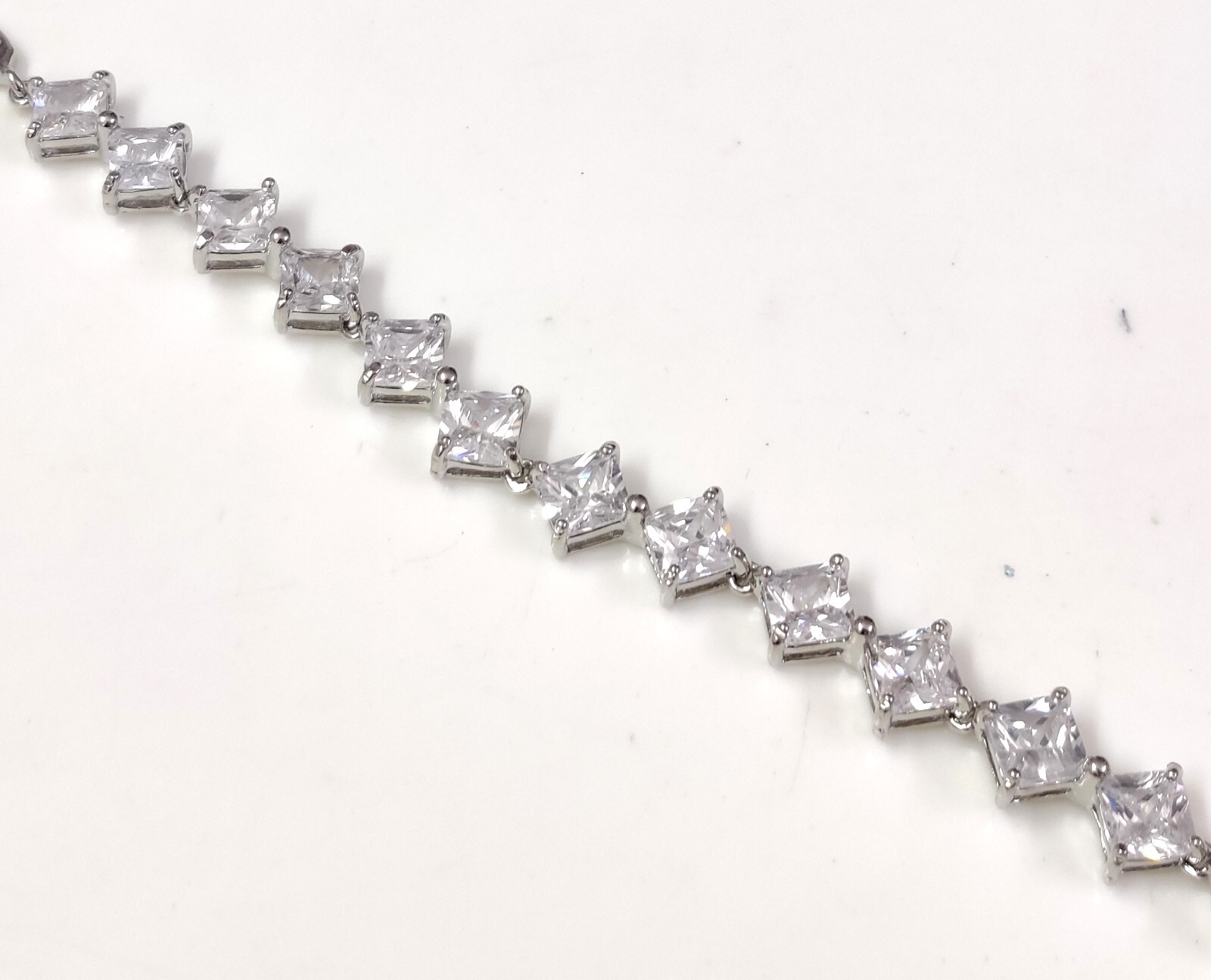 Beautiful Zircon Square Cut Showstopper Fashion Jewelry Tennis Bracelet 7″