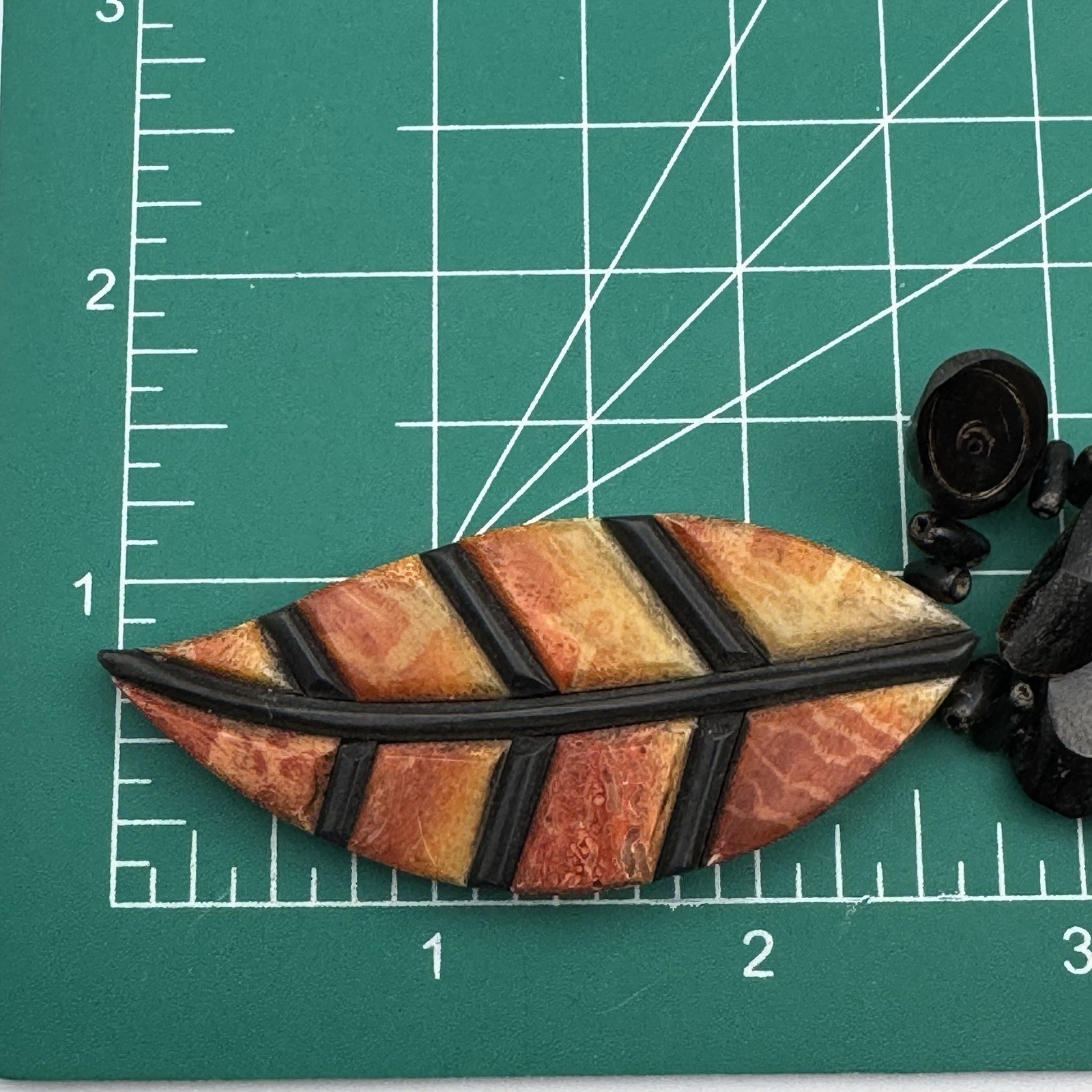 Tribal Island Inspired Necklace Plastic Resin Faux Shells Beads Leaf Pendant