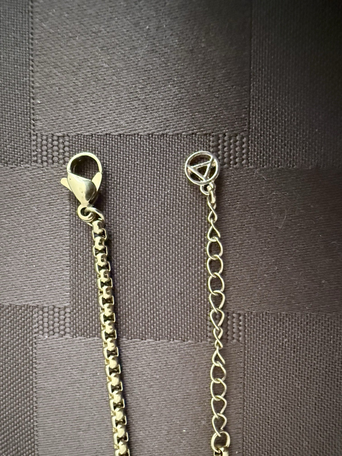 Beautifully Crafted Gold Tone Round Box Chain Extender Bracelet