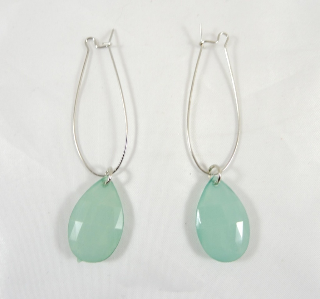 New Layered Necklace Earring Set with Seafoam Aqua Teardrop Beads #N2328