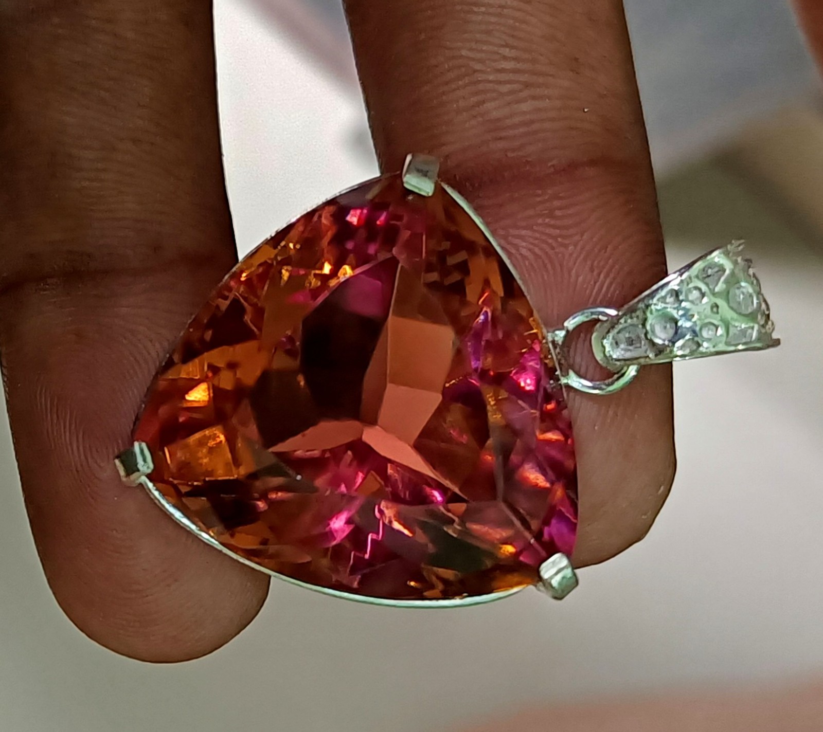 84 Ct Natural 7 Color Zultanite Pendant 925 Silver Loose Certified Gemstone