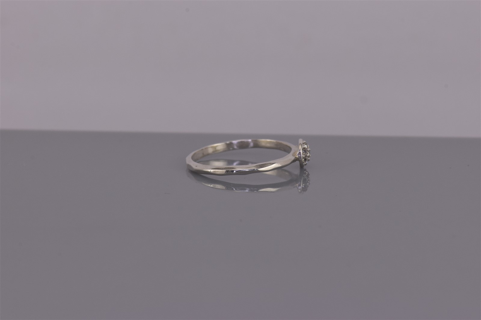 Sterling Silver 4.5mm Accented Cluster Domed Band Ring 925 Sz: 6