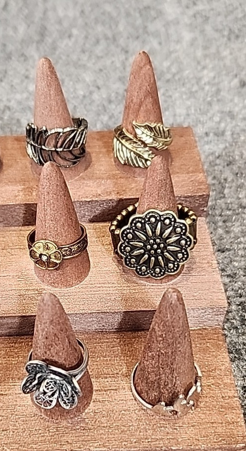 Jewelry 18 Rings Greek Roman Collection See Description Lot #207