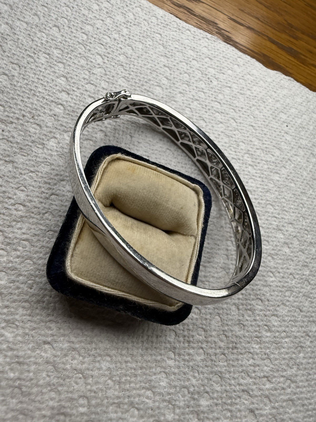 Amazing Sterling Silver Heart Bangle Bracelet 30g