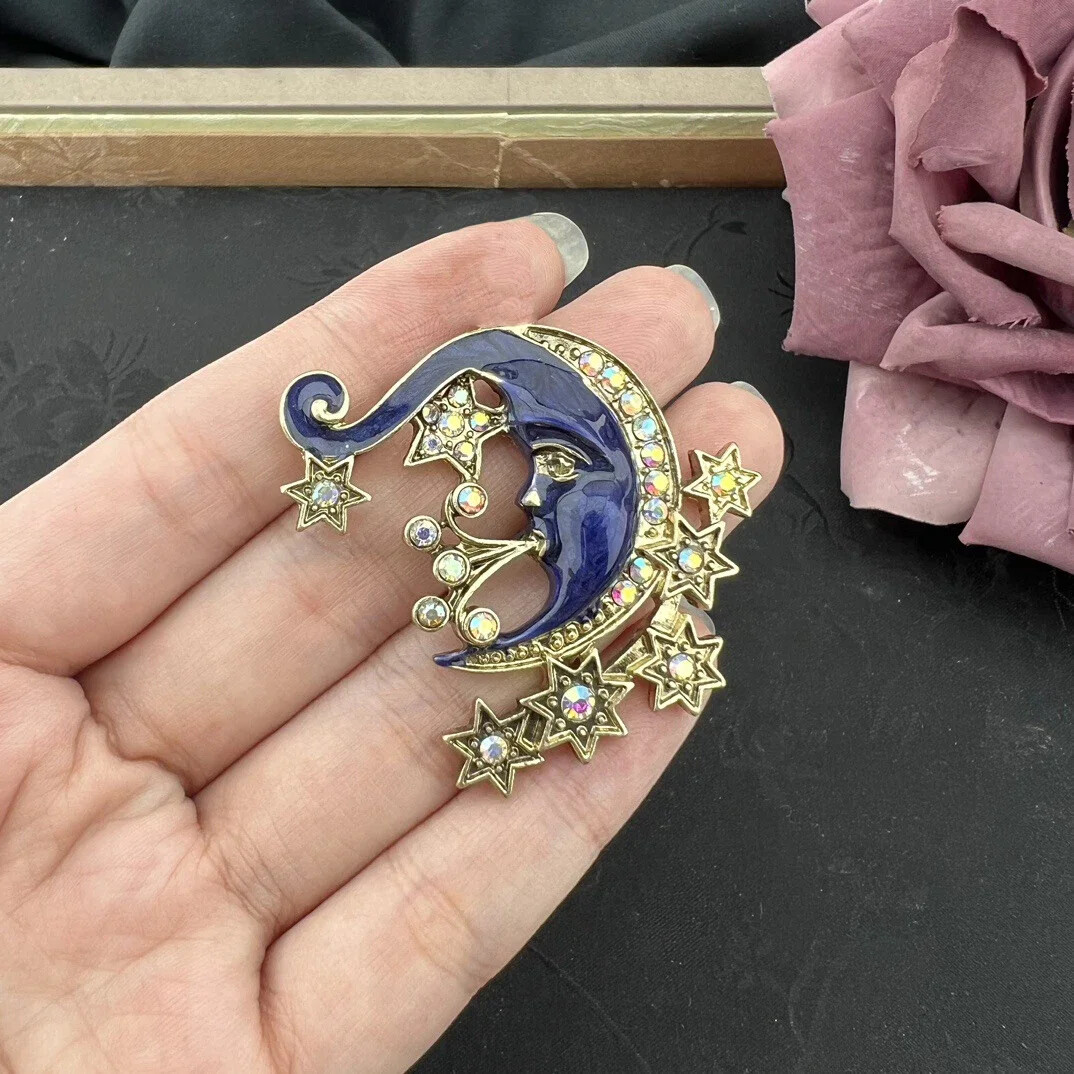 Vintage Dreamy Cute Blue Enamel Star Moon Brooch Luxury Jewelry Unisex Badges