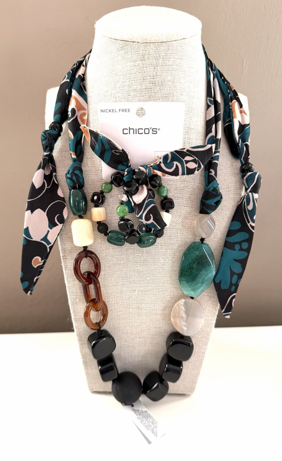 Chicos NWT Scarf Necklace, Stone, Glass & Lucite with Matching Earrings