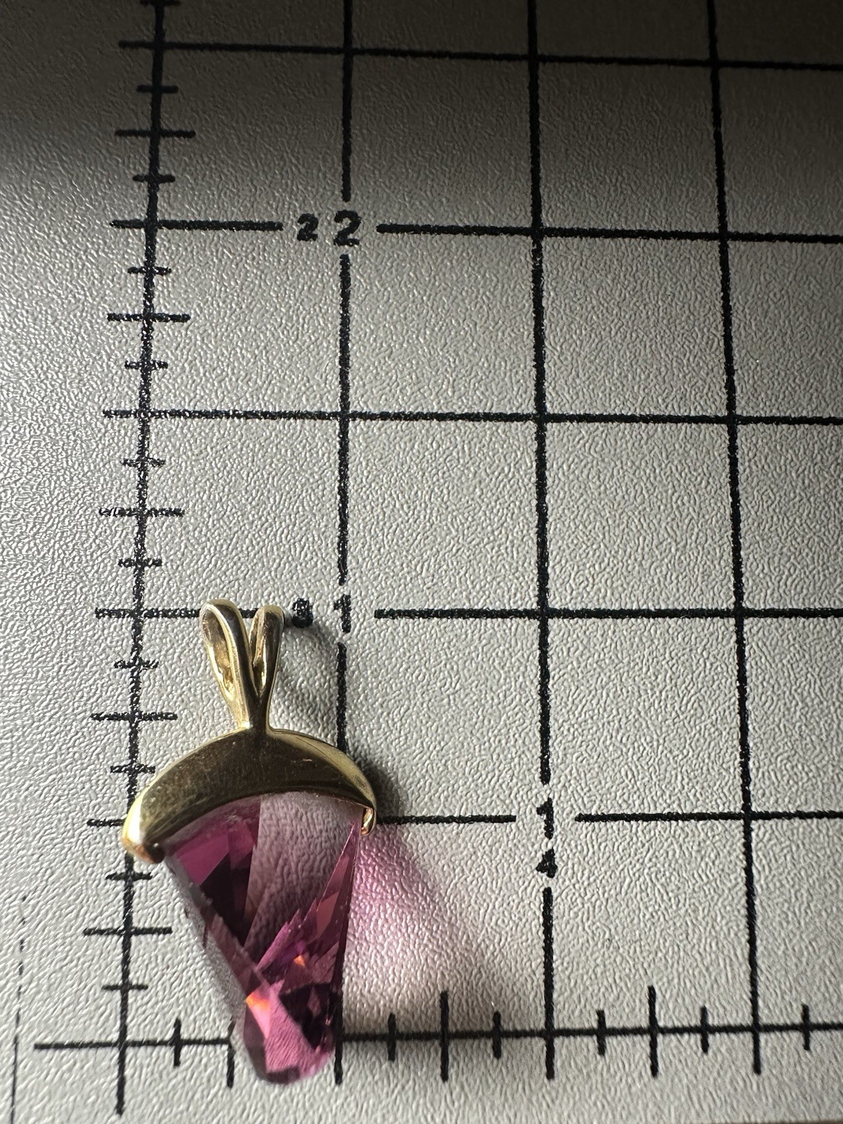 Untested Metal Faceted Crystal Fan Shape Pendant