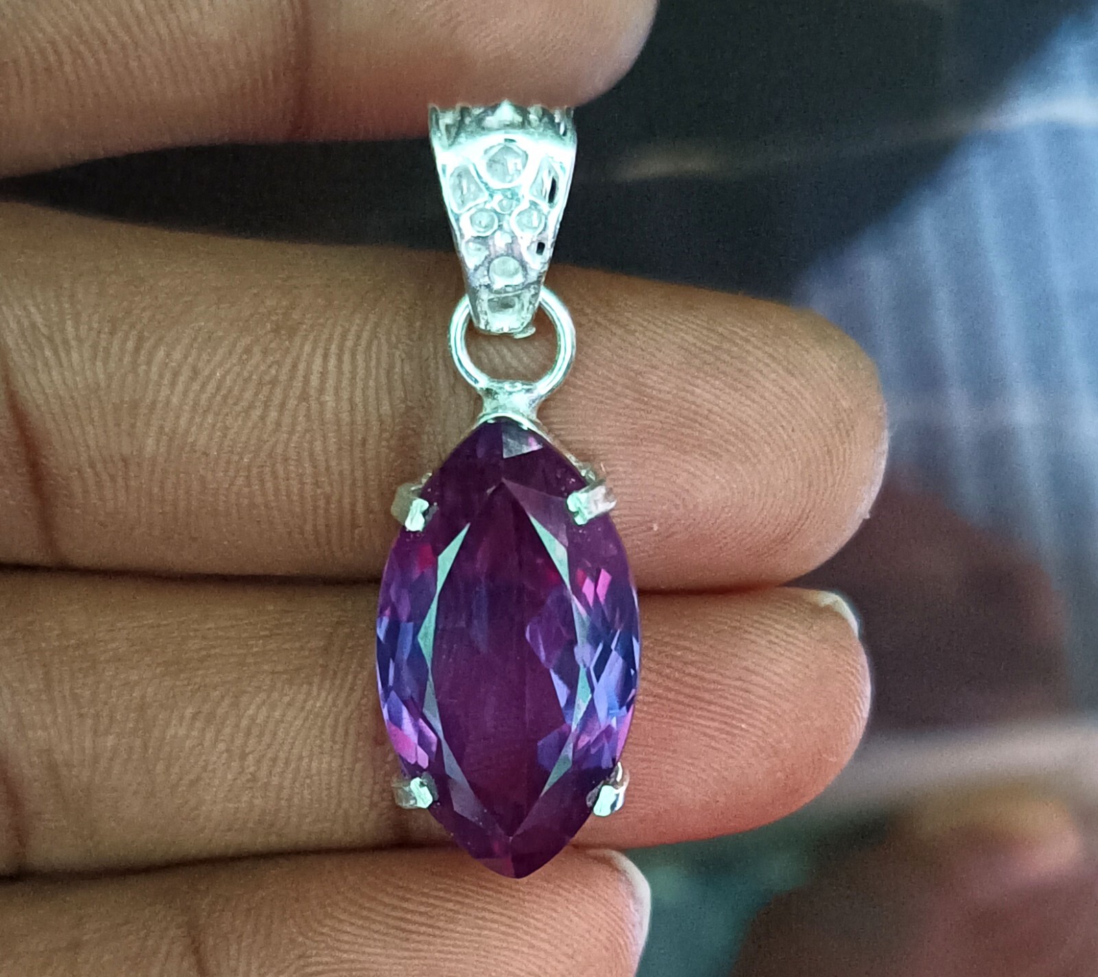 Natural Alexandrite Pendant Bi-Color Gemston,925 Sterling Silver Pendant 38.40Ct