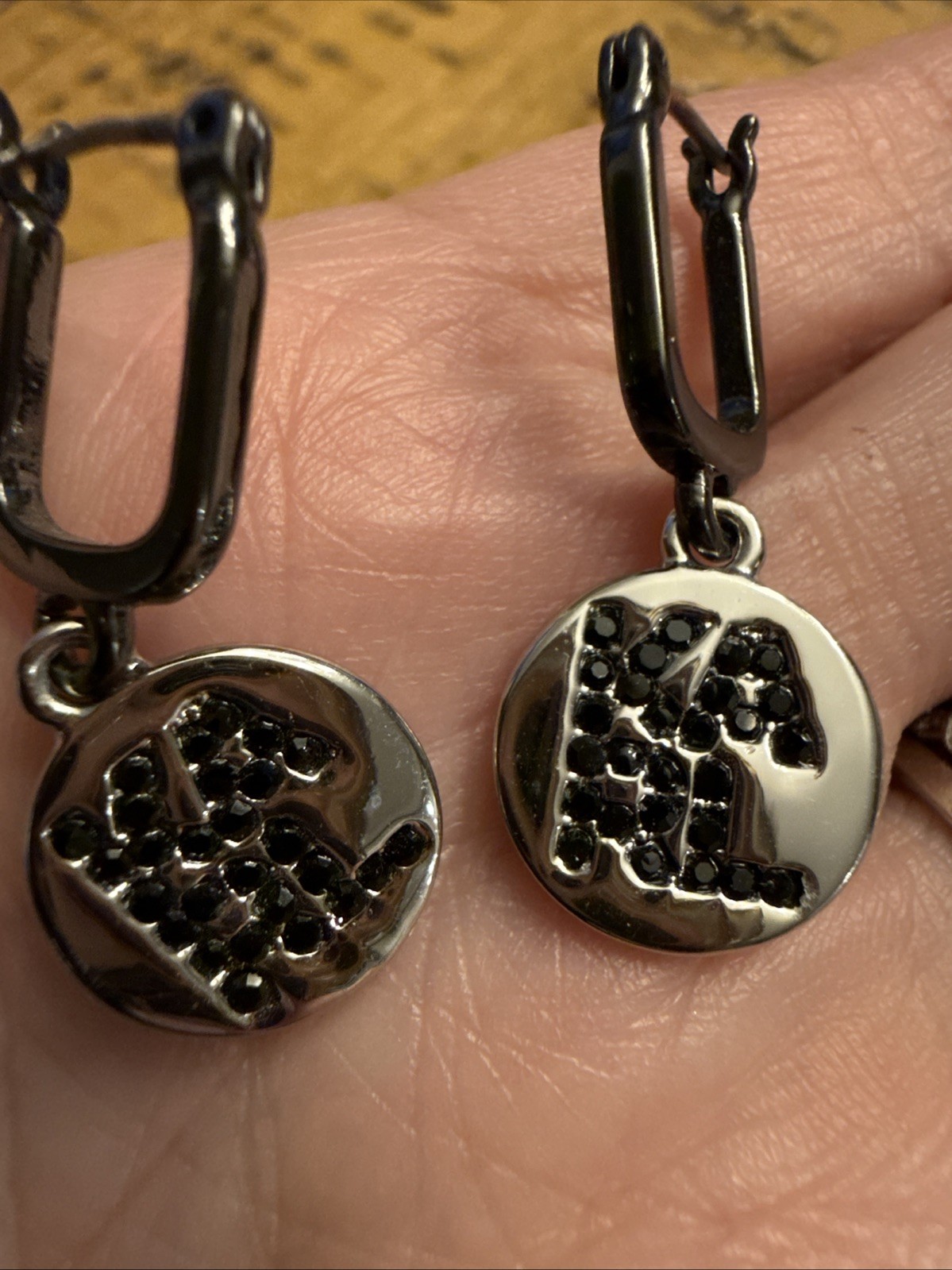 Karl Lagerfeld KL Logo Drop Earrings – Black Pavé Crystal – Gunmetal Tone