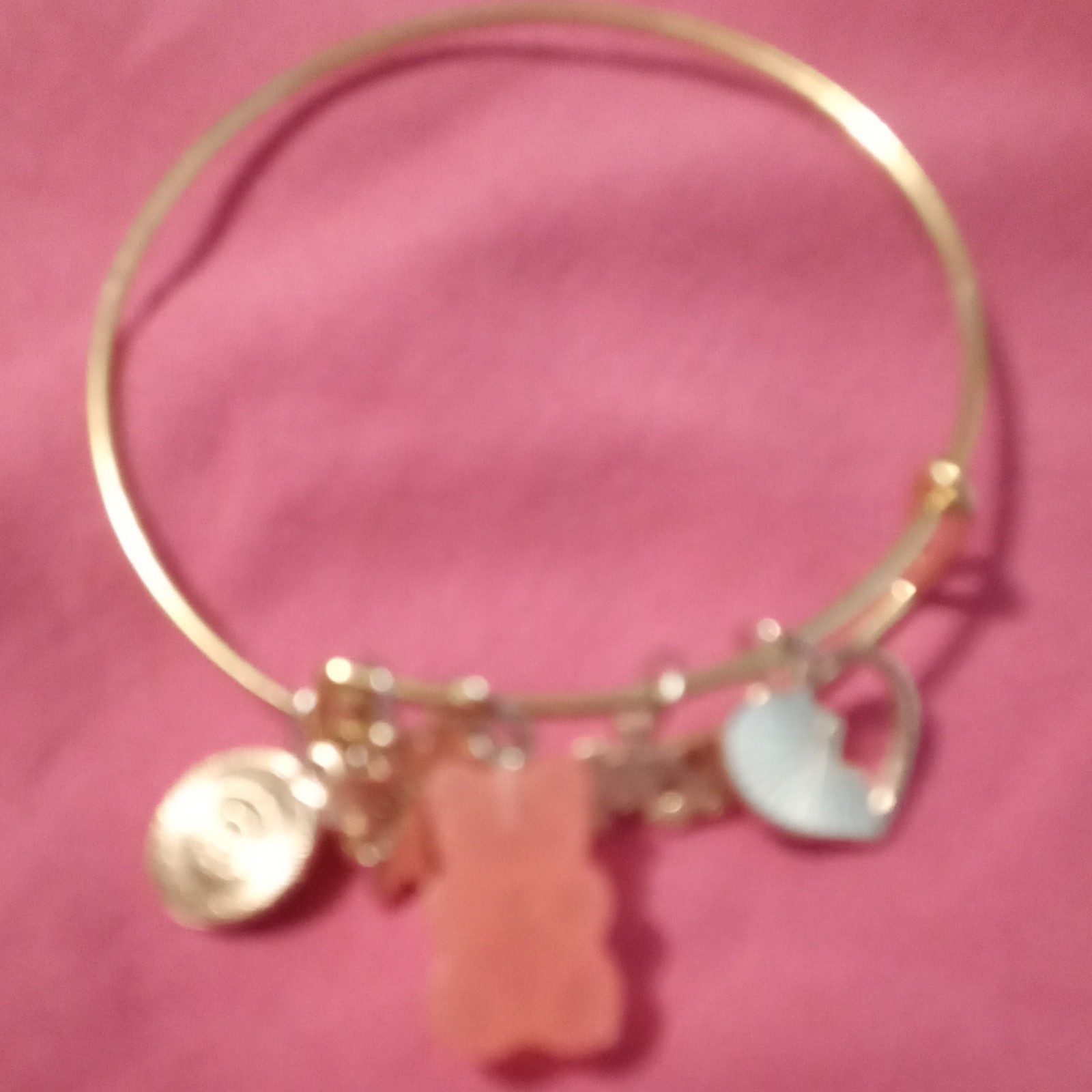Gold Tone Metal Charm Bangle Bracelet Dangle Pink Gummy Bear Heart LOVE