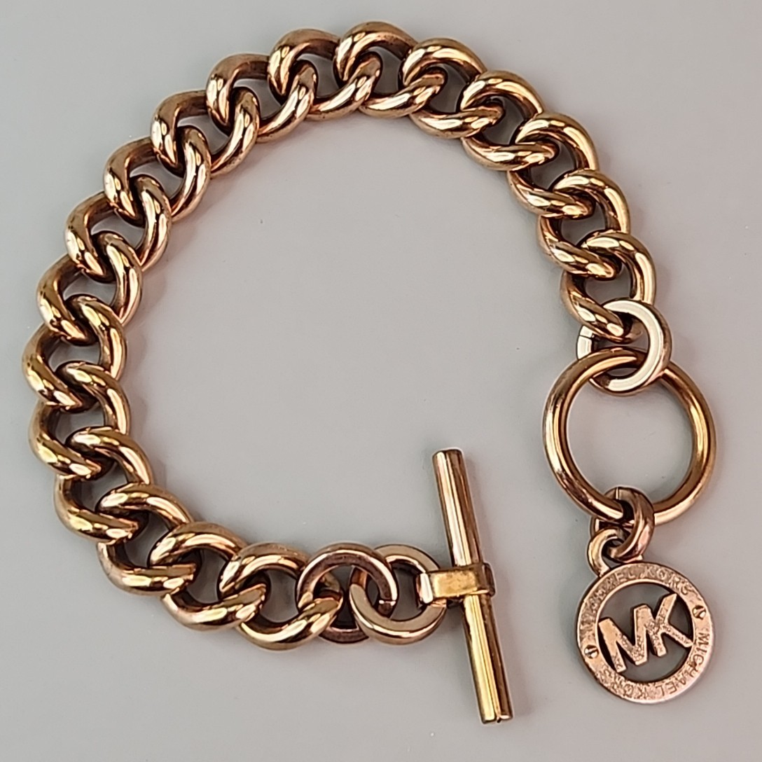Michael Kors Chain Bracelet Round Logo Charm Chunky Copper Colored 7″