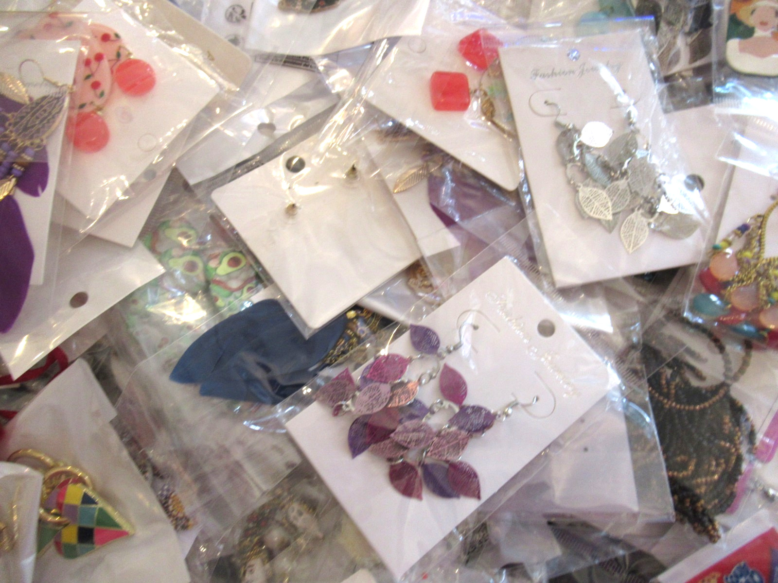 80 Pairs Mixed Earrings Bulk Lot Whole Sale Pearl Rhinestone Assortments NWT