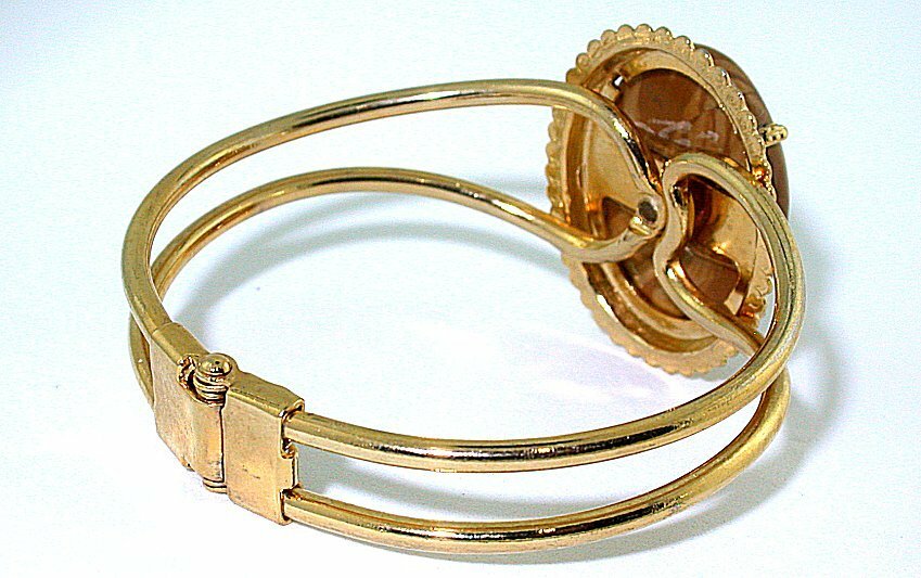 30×22 Picture Jasper Cabochon Spring Load 7 1/2 Inch Goldplated Cuff Bracelet