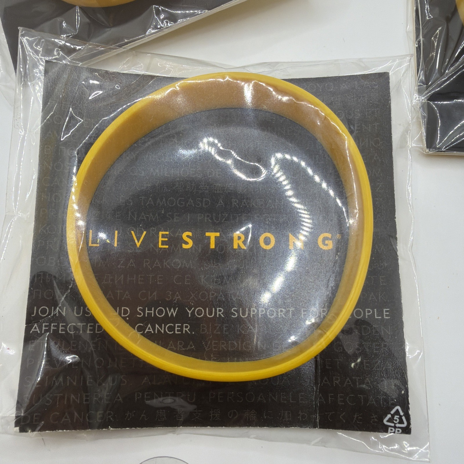 LIVESTRONG Wrist Bracelets – Lot Of 8 – Nike Lance Armstrong – 2 Large & 6 XS