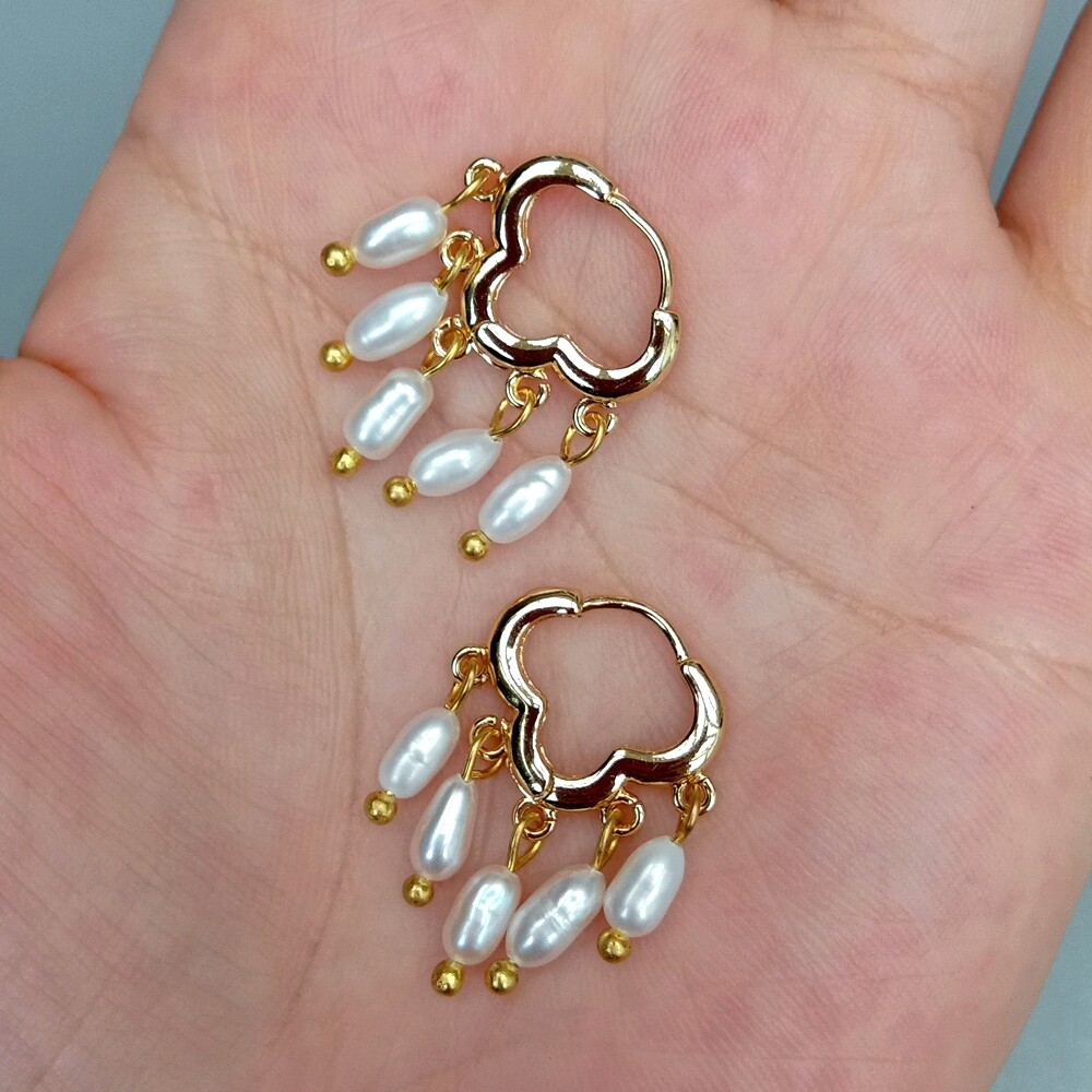 Freshwater Cultured White Rice Pearl Cloud Earrings