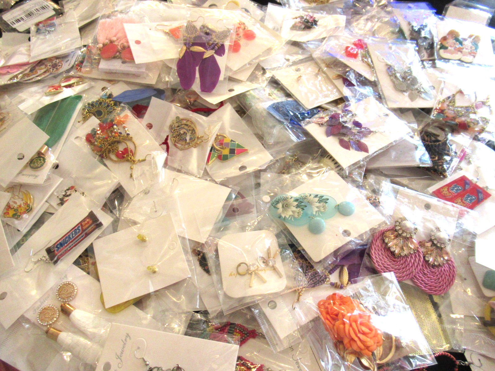 80 Pairs Mixed Earrings Bulk Lot Whole Sale Pearl Rhinestone Assortments NWT