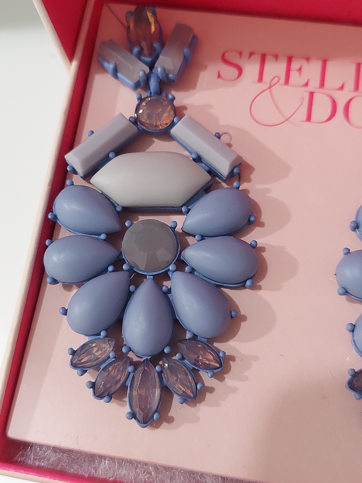 New In Box Stella and Dot Heck Yes Statement Dangle Drop Earrings Blue Lilac