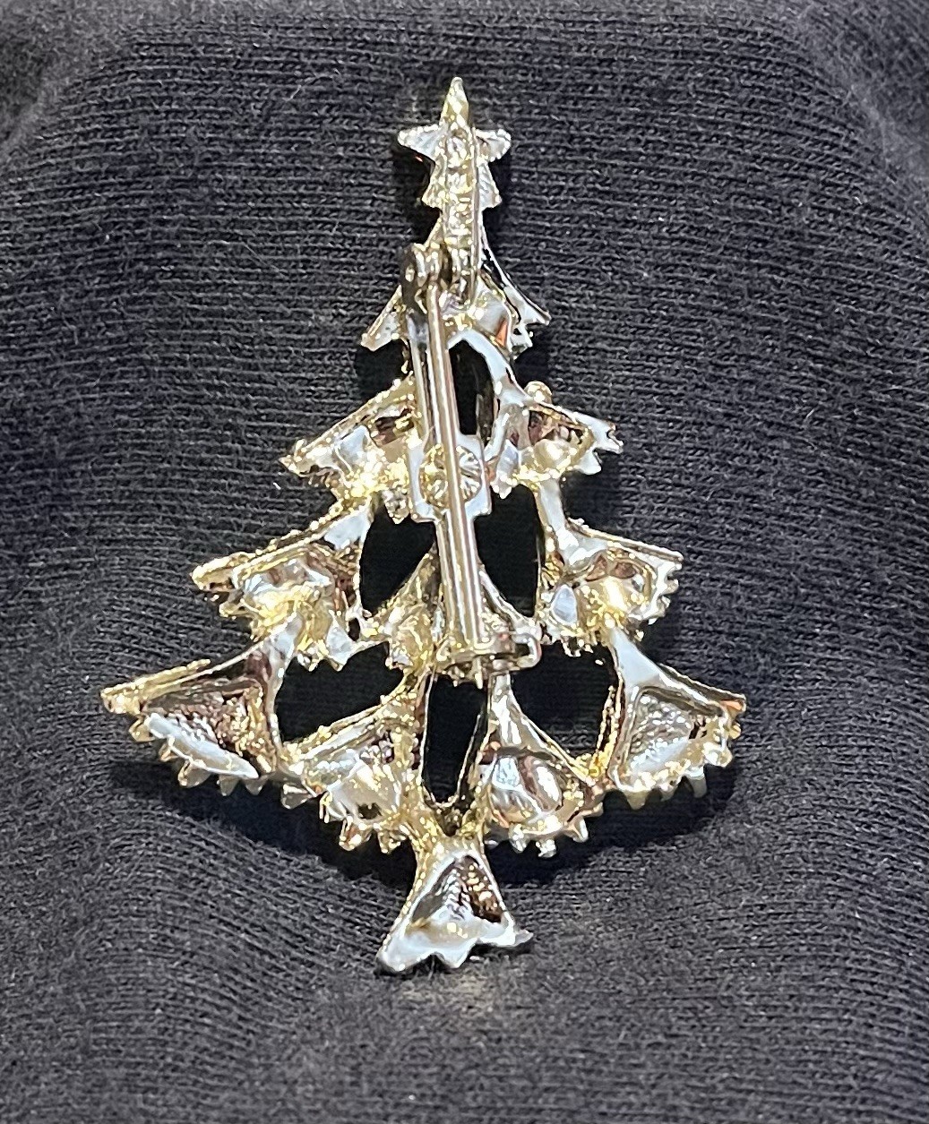 Vintage Gold Tone Christmas Tree Brooch with Red and Green Enamel and Rhinestone
