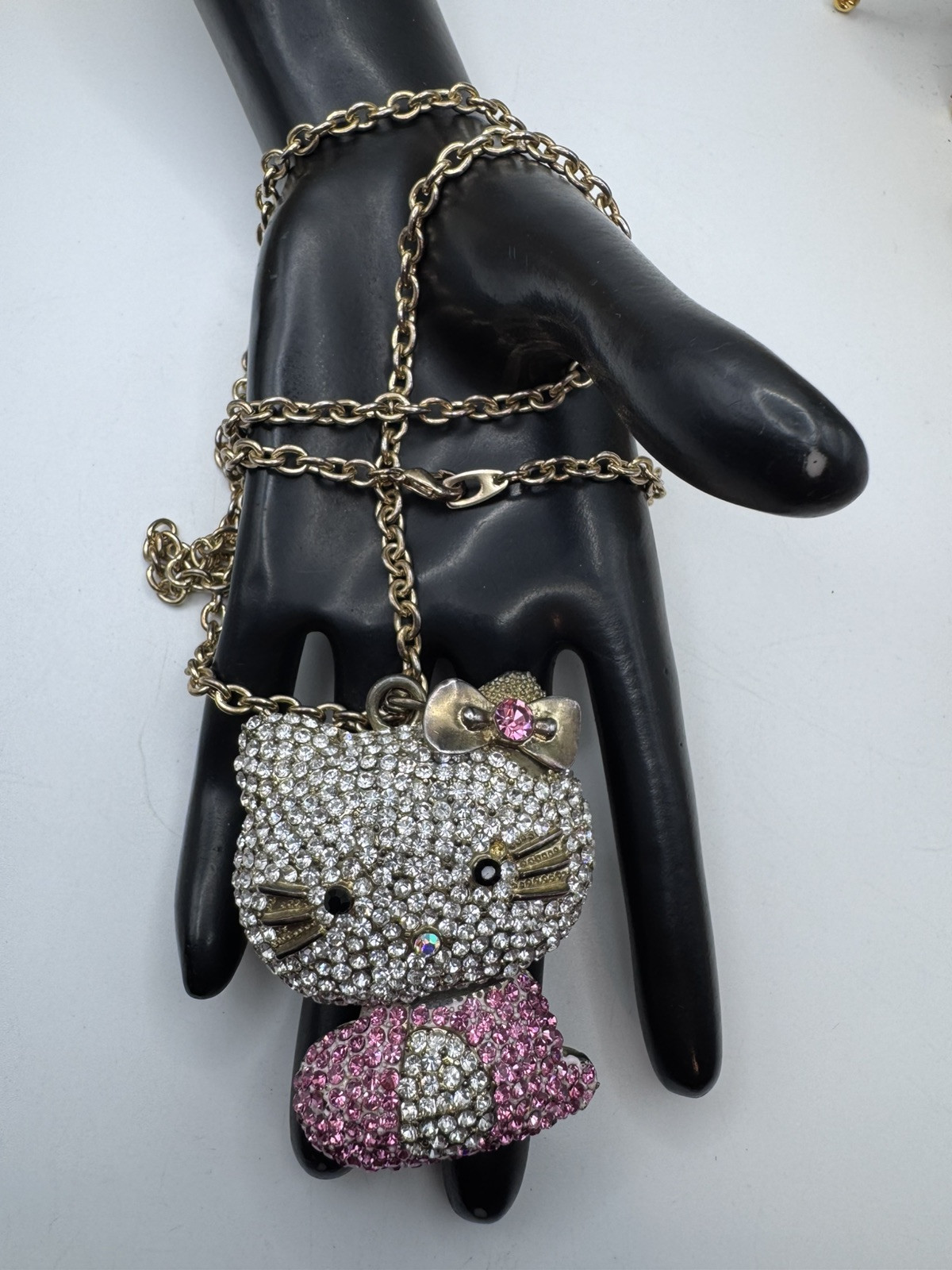 Gold Tone Long Necklace Whit Rhinestone Hello Kitty Pendant 35” Long