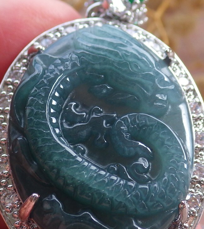 1Pcs Icy Green Burma 100% Natural A Jade jadeite Pendant Dragon Necklace 680352