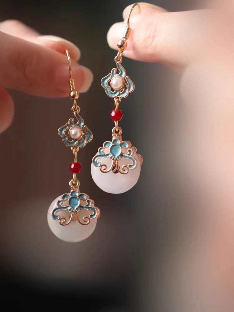 Chinese Style Butterfly Dangle Earrings Hanfu Qipao Womens Elegant Jewelry