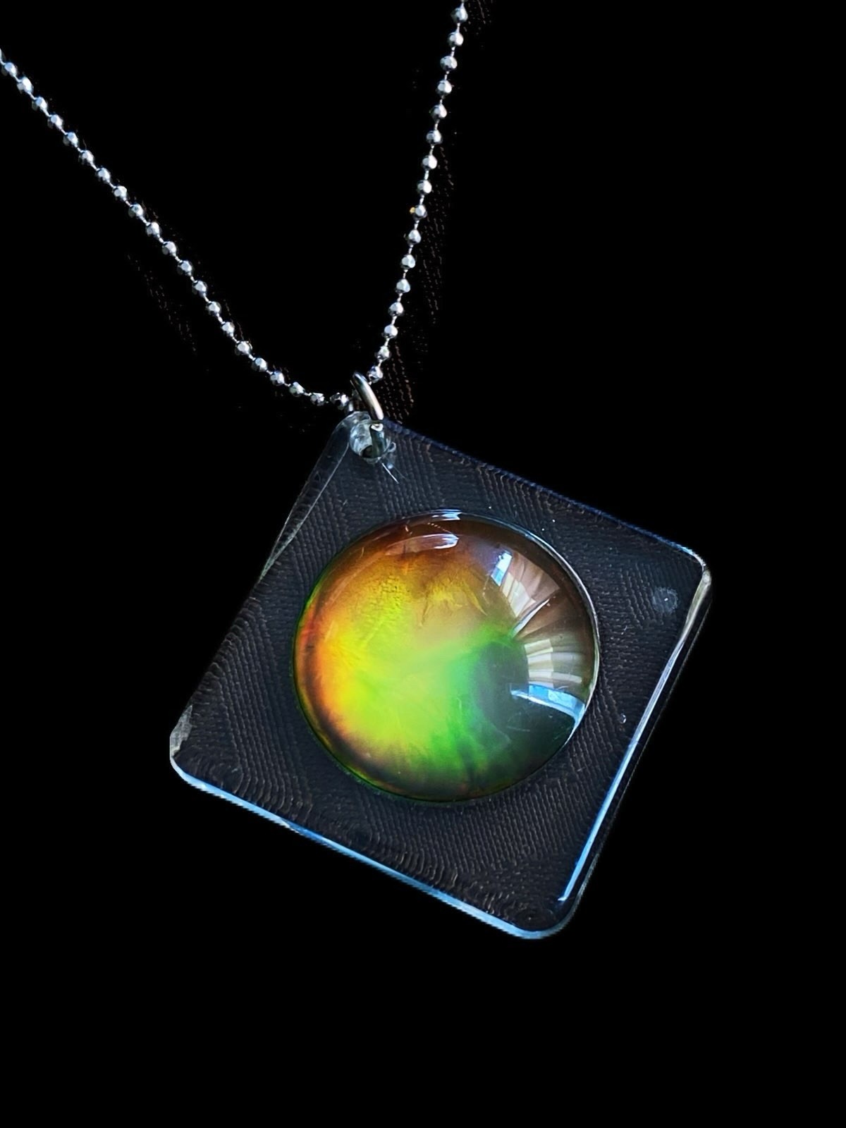 Color-Changing Mood Pendant Necklace on 925 Sterling Silver Ball Chain