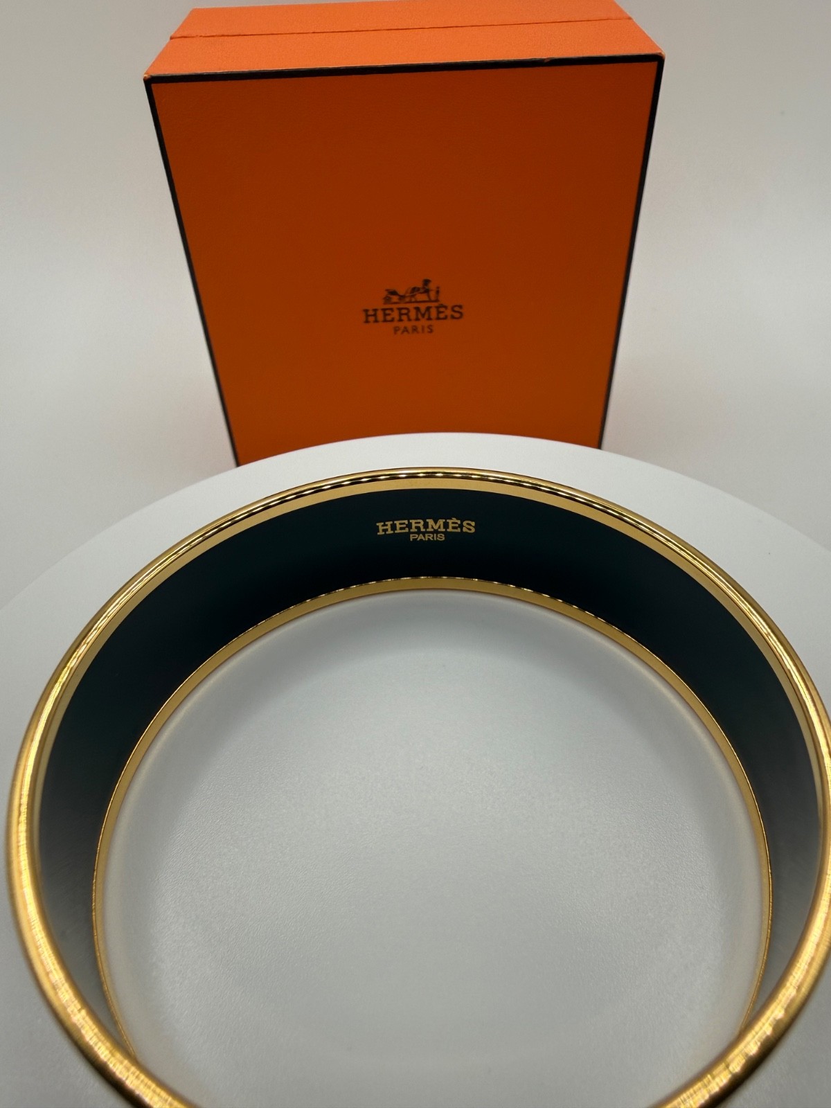 Authentic Hermès Wide Enamel Bangle Bracelet PM 65mm Multicolor Box & Pouch