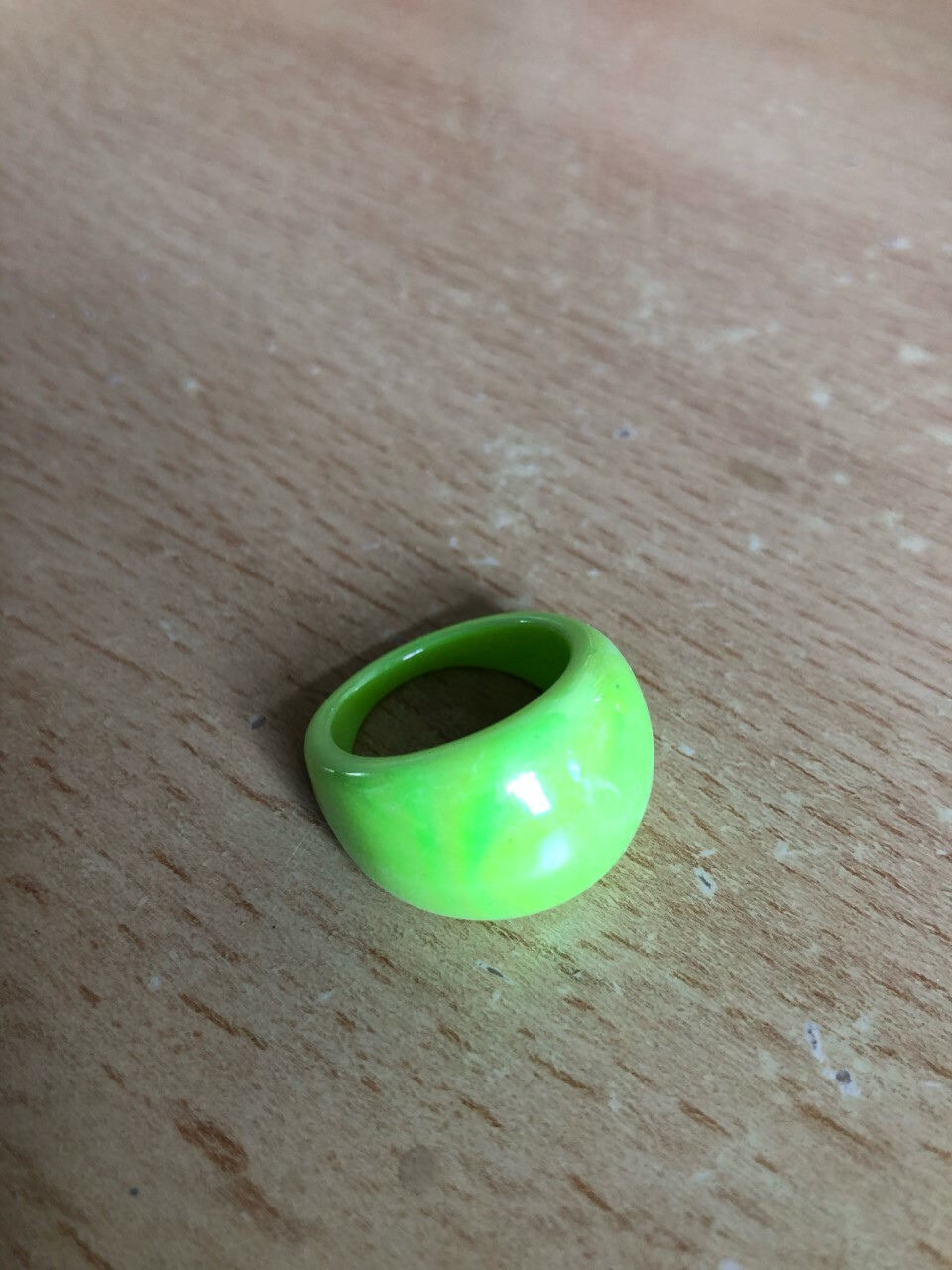 Glossy Bright Coloured Dome Plastic Resin Acrylic Ring – Retro 80’s – NEW