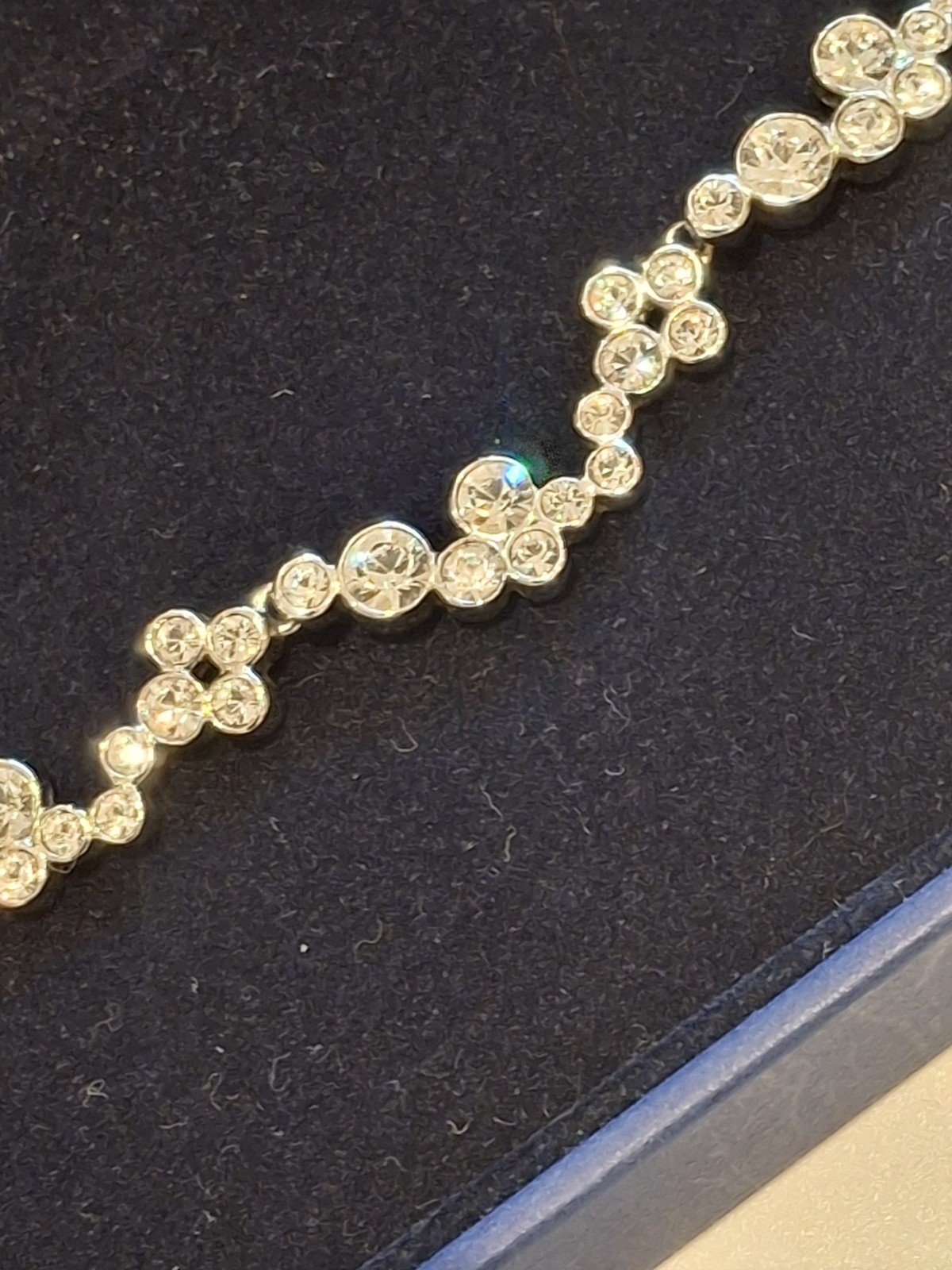 SWAROVSKI Fidelity Collar Necklace 40cm Round Bezel Set Crystals Rhodium Plated