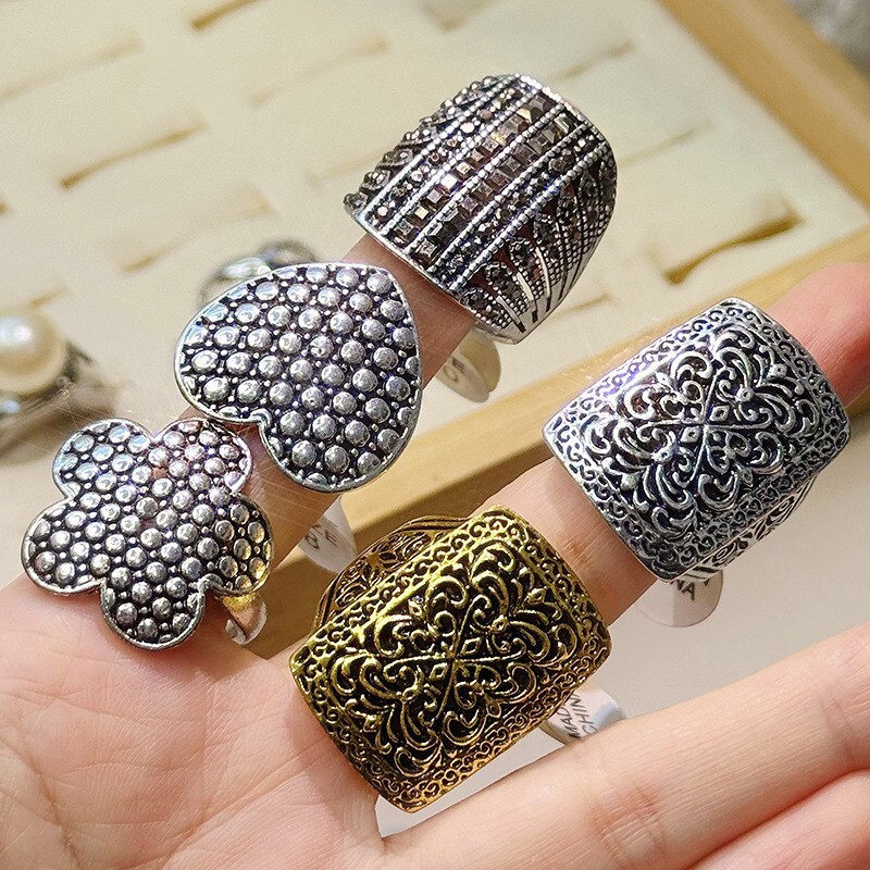 50pcs Lot Wholesale Vintage Crystal Stone Mix Style Metal Jewelry Ring Men Women