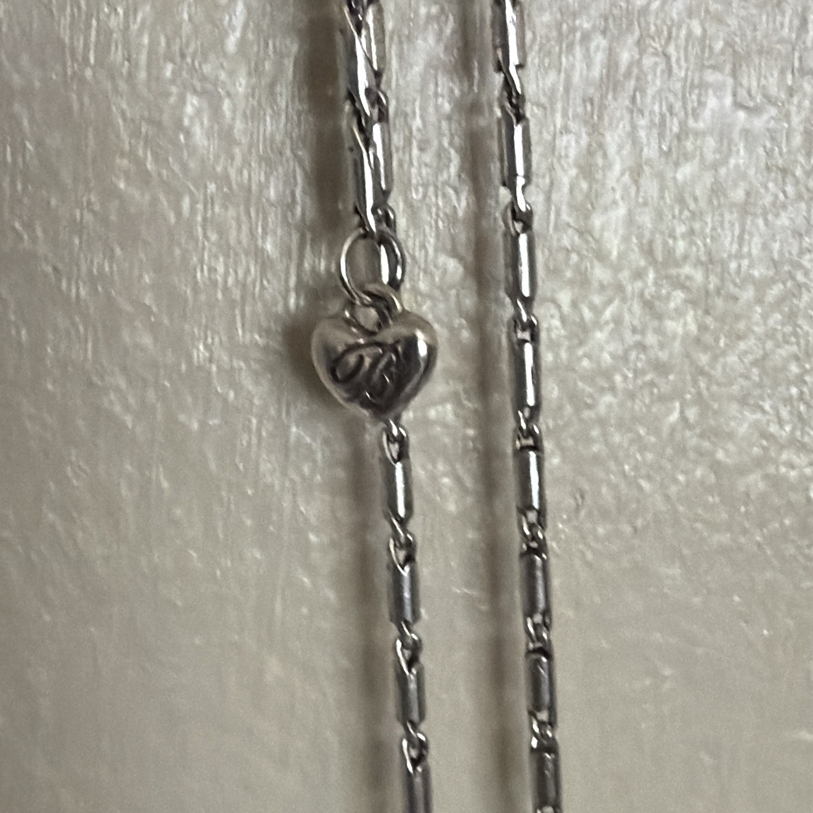 Silver Tone Teardrop Charm Pendant Necklace Bar Link Chain Spring Ring