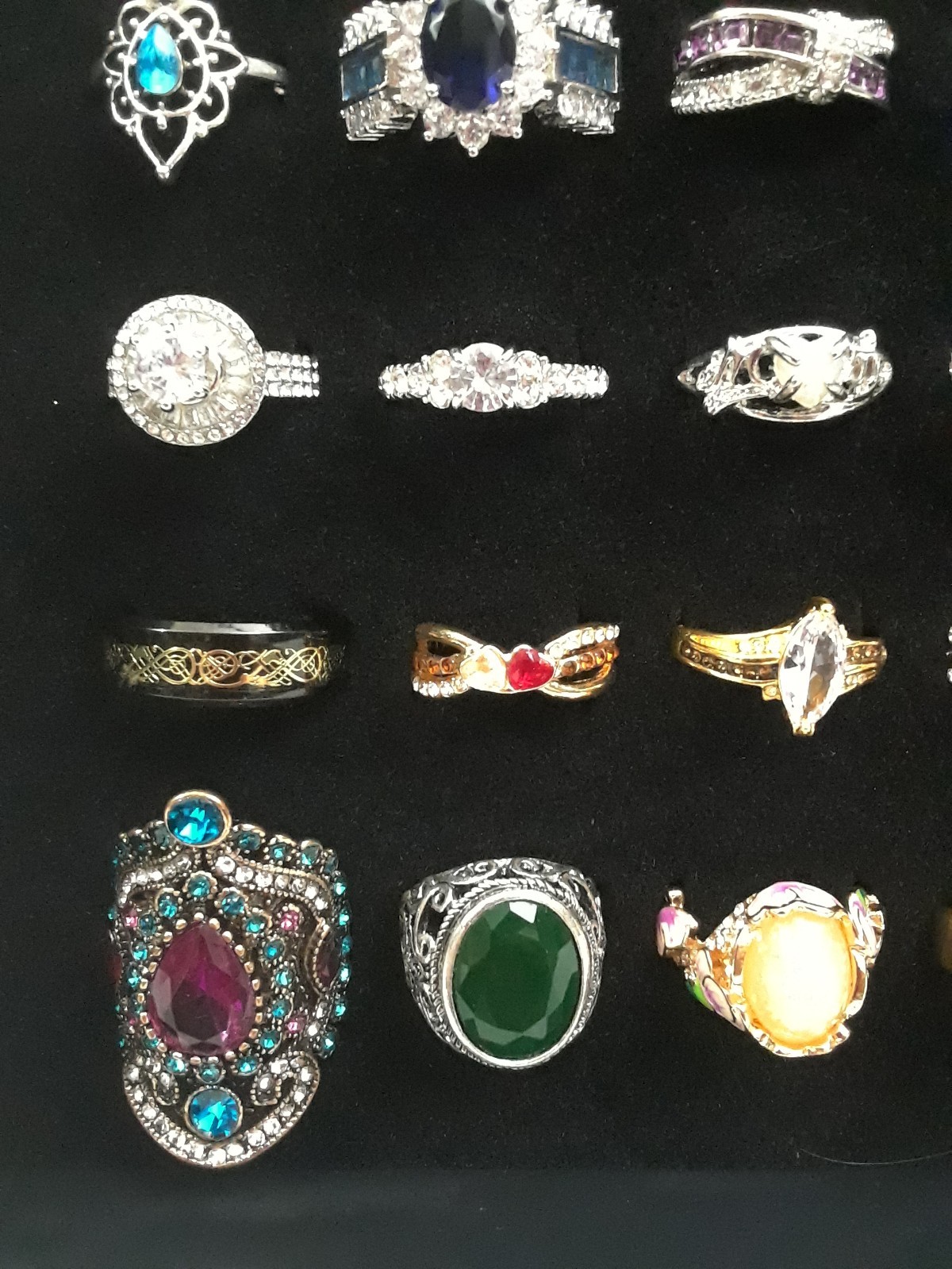 Wholesale Lot of 72 Rings Various Shapes and Sizes Men – Women Display Tray NWOT