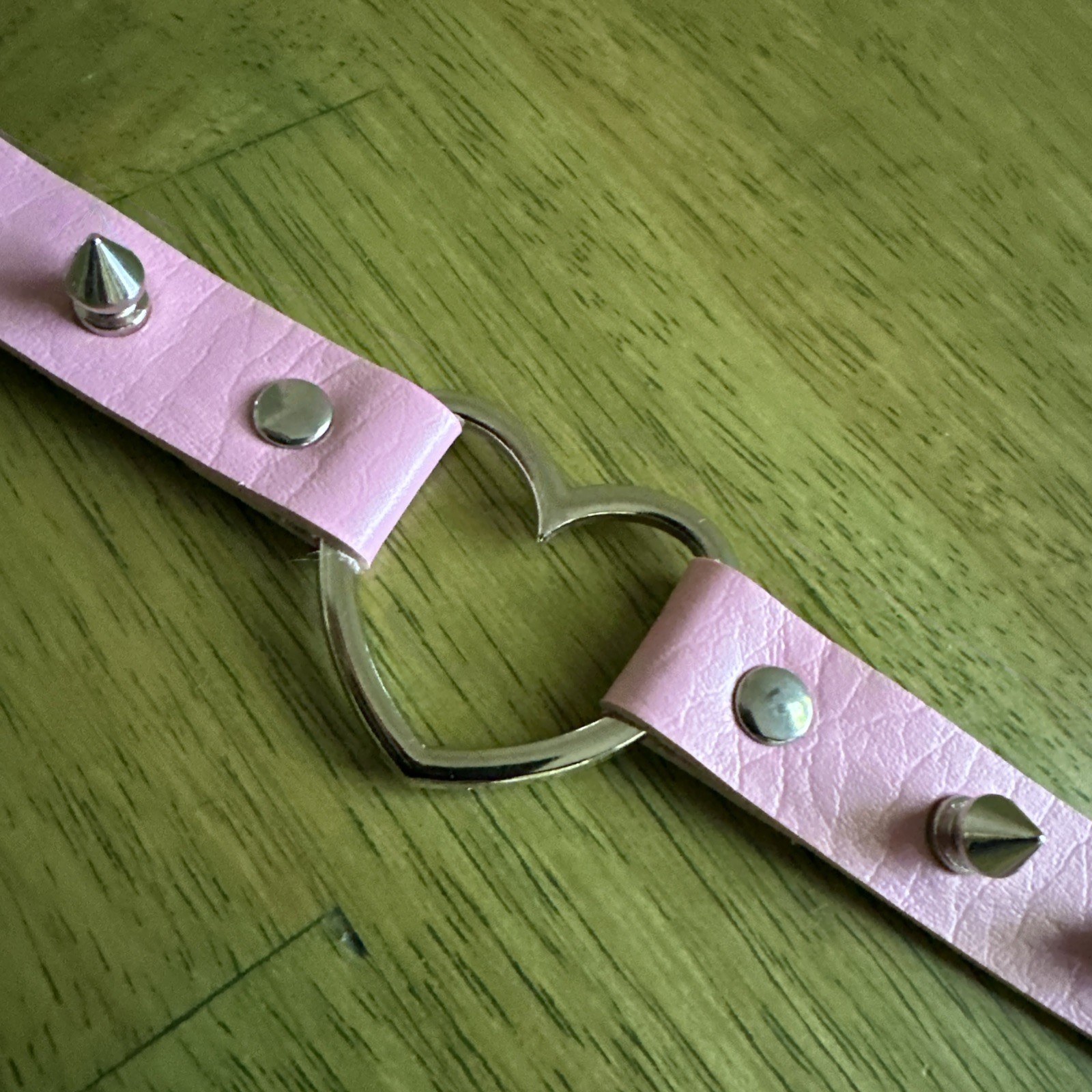 Gothic Stud PU Leather Choker Pink Love Heart Necklace Adjustable Women Collar
