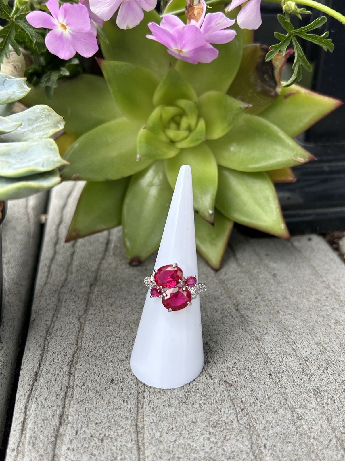 Bomb Party Ring 💍 Size 6 RG49408 ” The Fabie Ring ” ❤️ July 2026 Birthday…